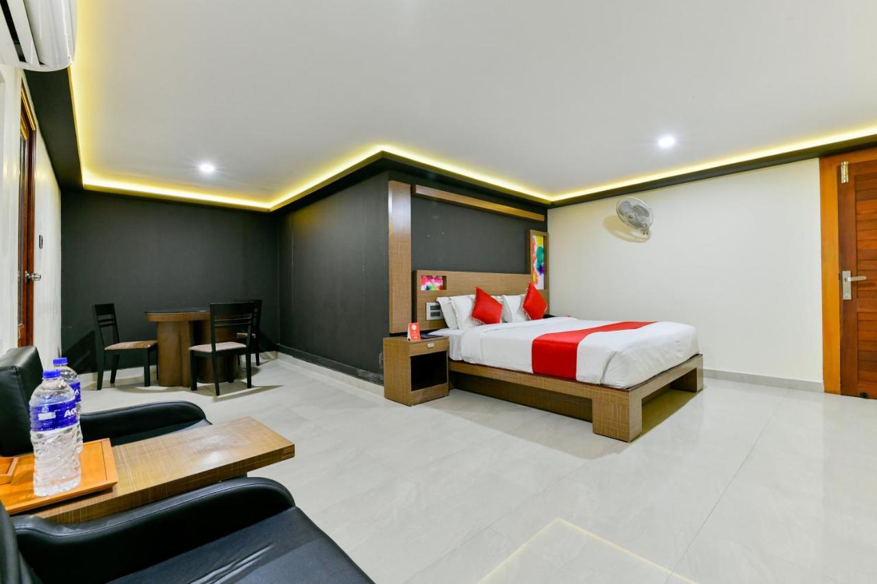 Oyo 1889 Hotel Aj Park Alappuzha Luaran gambar